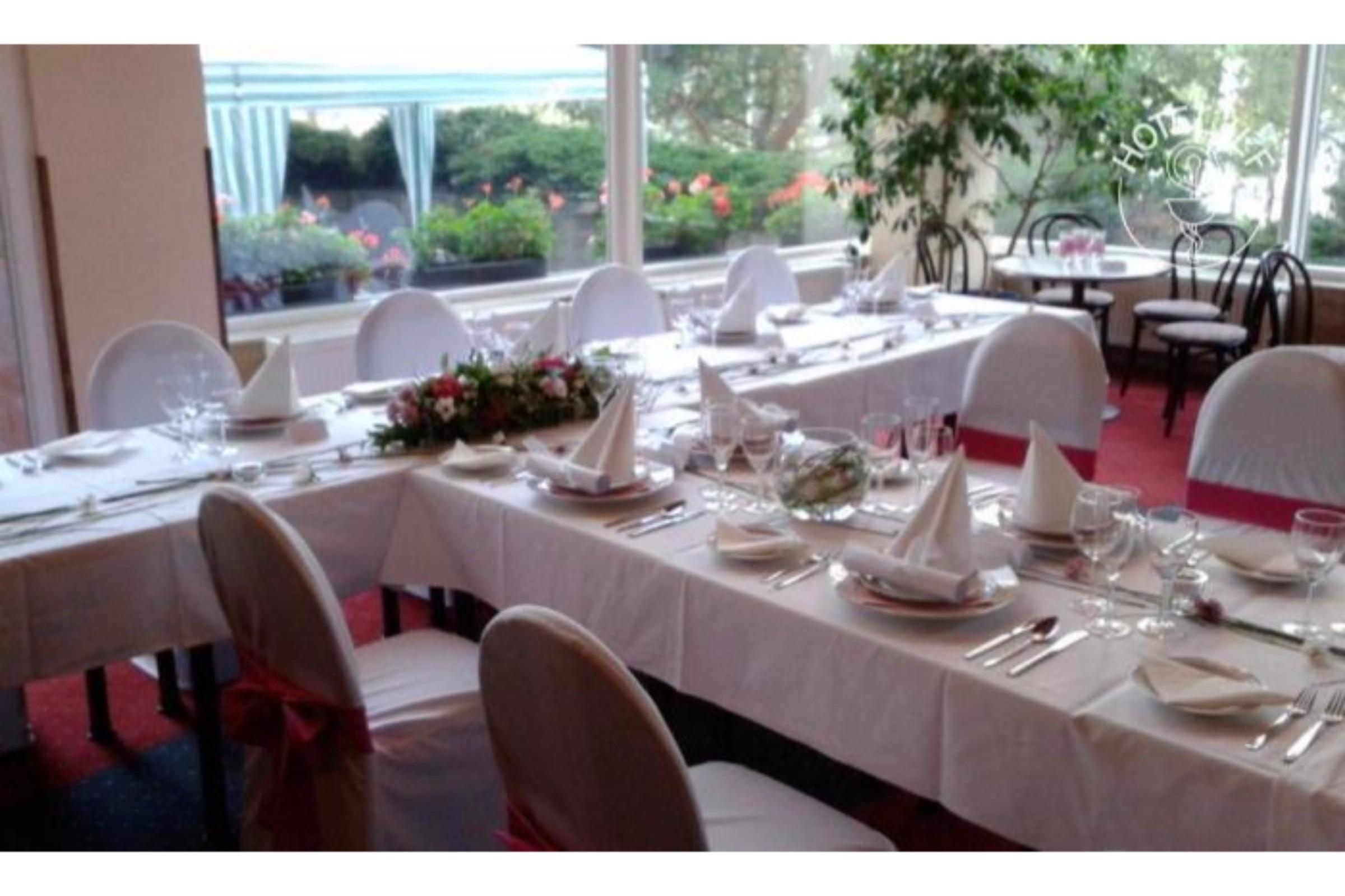 Hotel Ilf Πράγα Εξωτερικό φωτογραφία