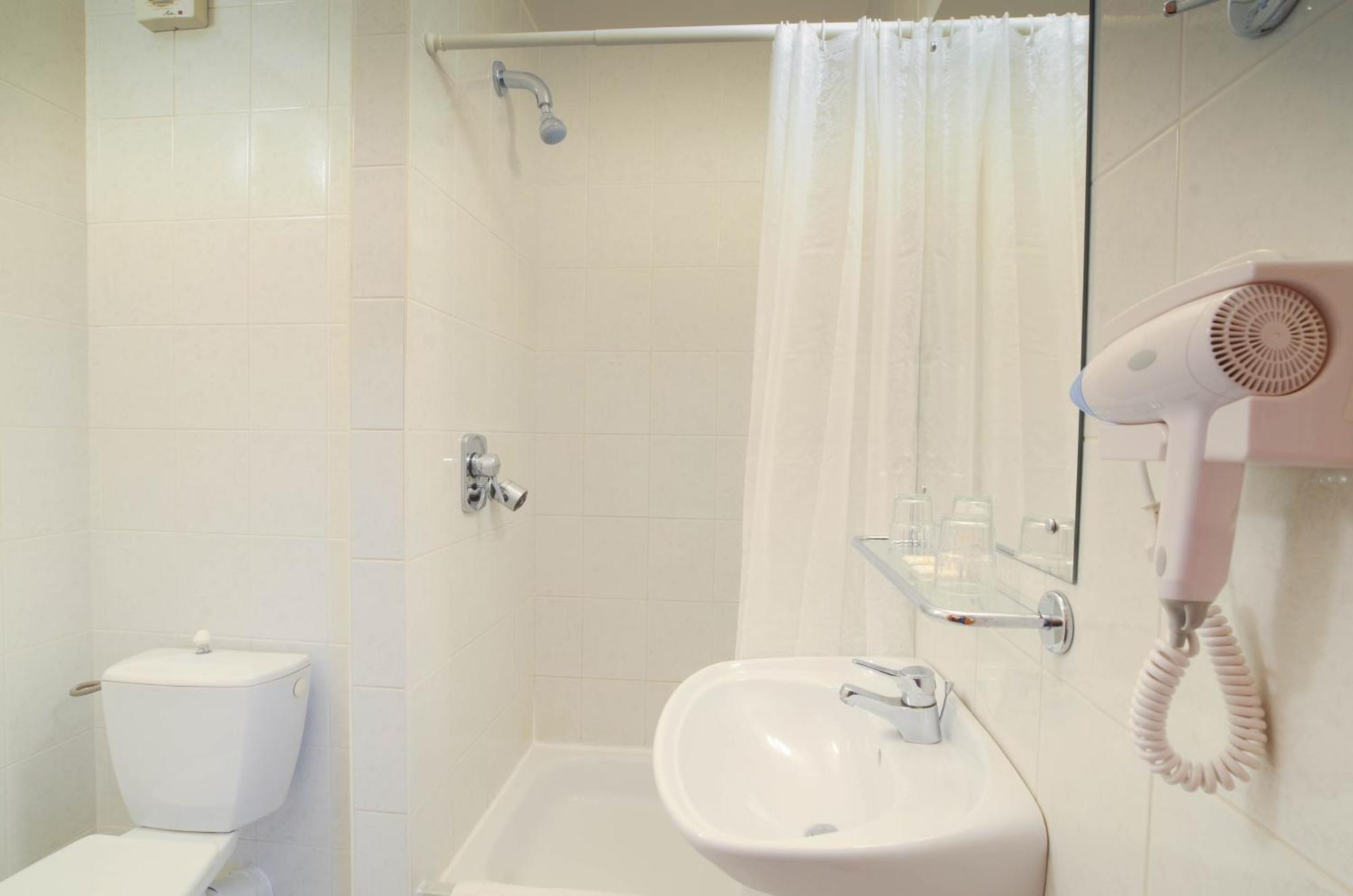 Hotel Ilf Πράγα Εξωτερικό φωτογραφία