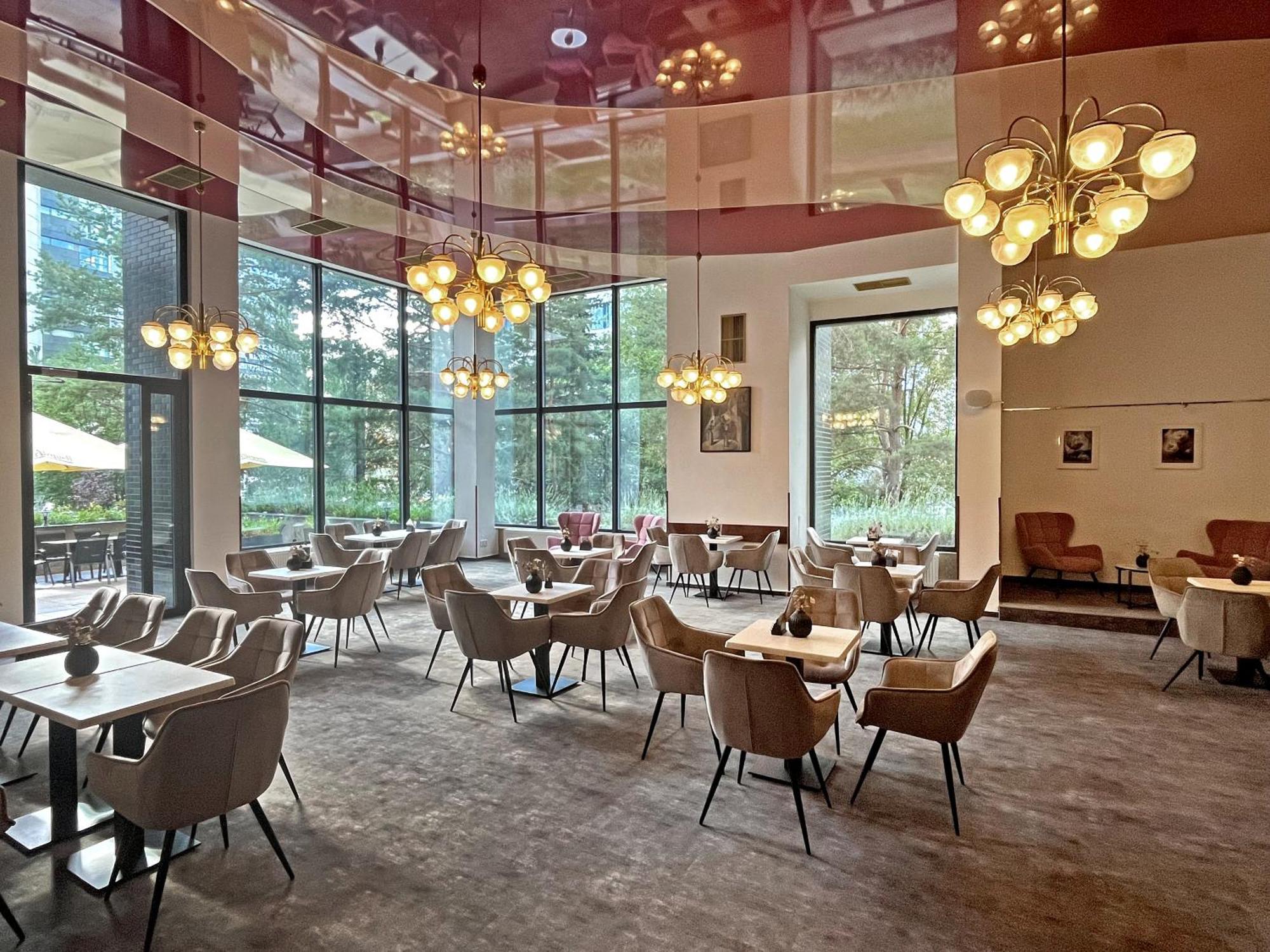 Hotel Ilf Πράγα Εξωτερικό φωτογραφία